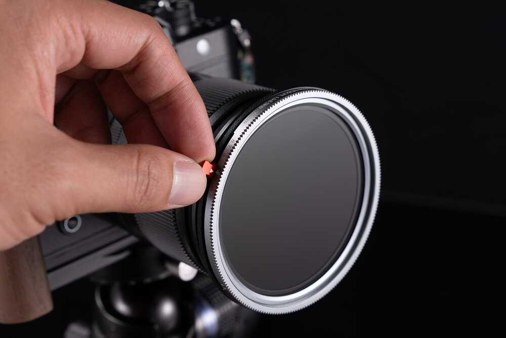 Kase VND-CPL variabel  1.5-8 stop Screw-in 